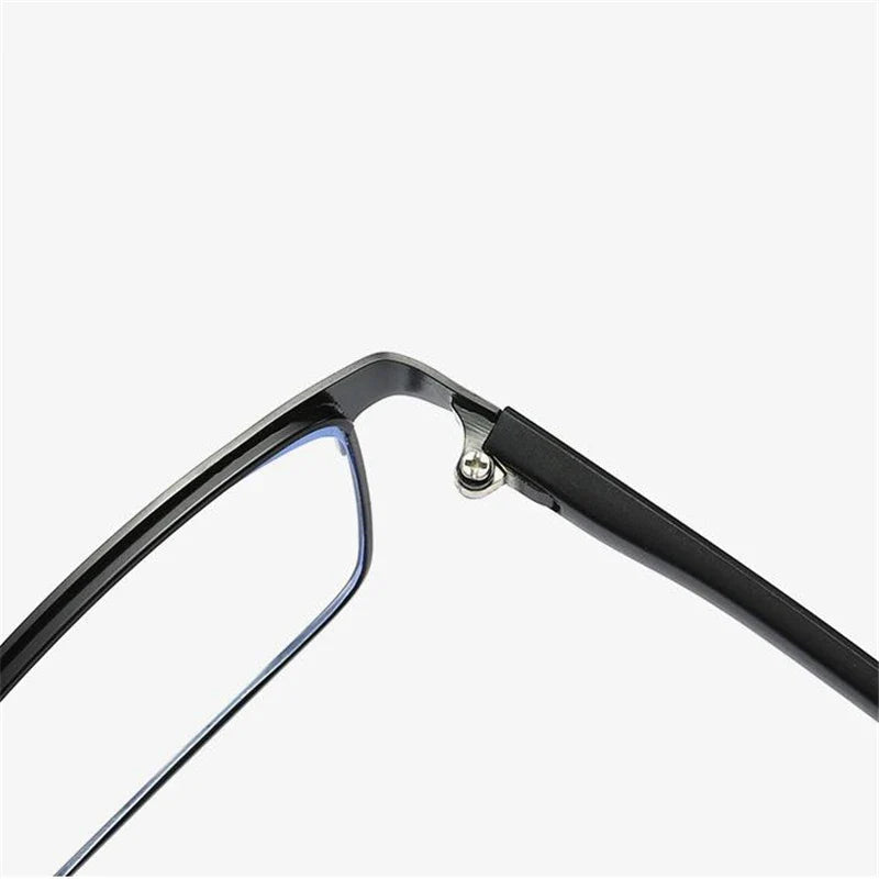 Men's Prescription Eyeglasses - Retro Metal Square Diopter -0.5 to -6.0 for Nearsightedness - Maliame Store