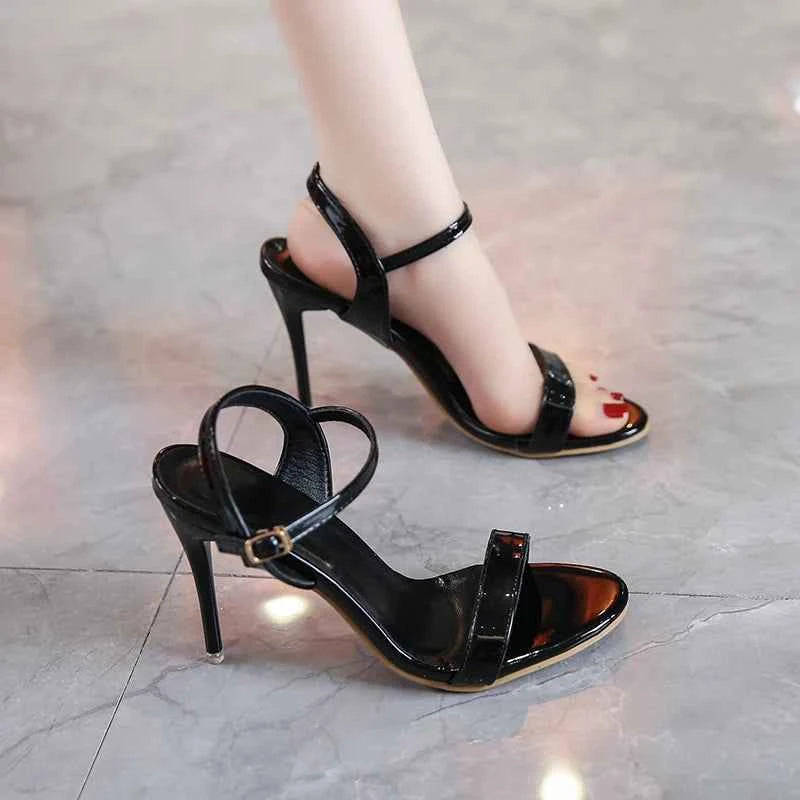 Large Sandals for Women 2025 New Fashion Round Toe Soft Leather Solid Color One Line With High Heel Sandals for Women