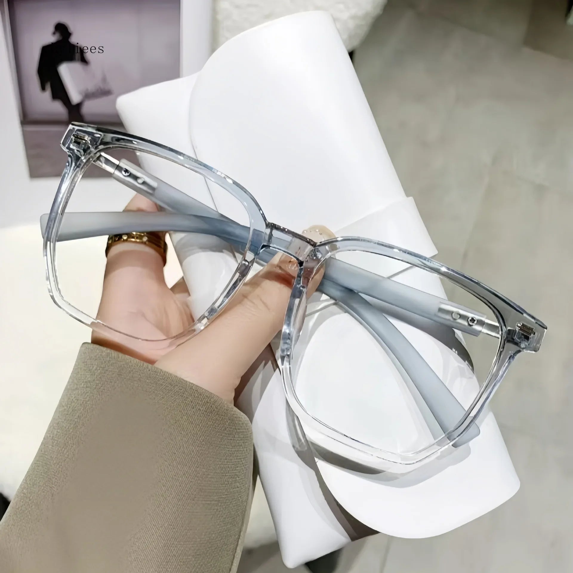 Unisex Anti-UV Photochromic Myopia Glasses Blue Light Blocking Near Sight Eyeglasses Luxury Square Frame Sunglasses for Women - Maliame Store