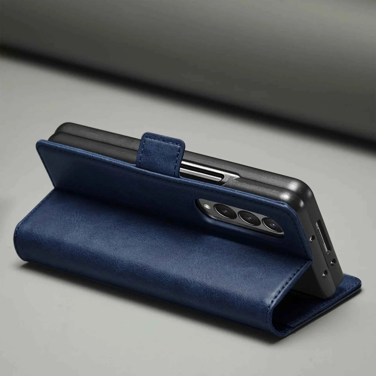 Leather Case for Galaxy Z Fold 7 6 5 4 3 5G - Magnetic Flip Wallet Cover with Card Slot - Maliame Store